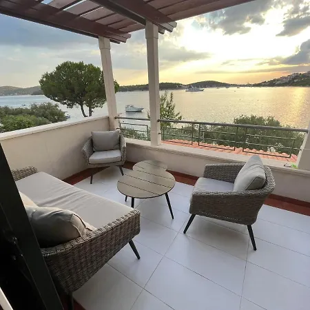 Apartament Roza *