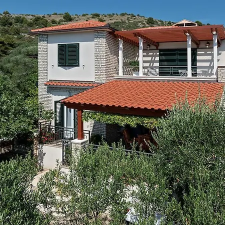Apartament Roza