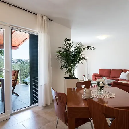 Apartament Roza