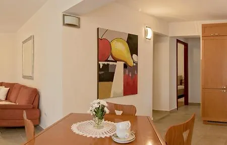 Apartament Roza *