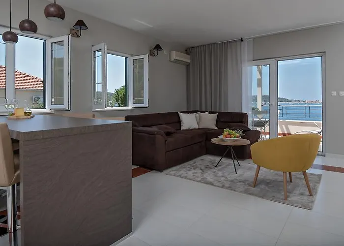 Roza * Rogoznica (Sibenik-Knin)